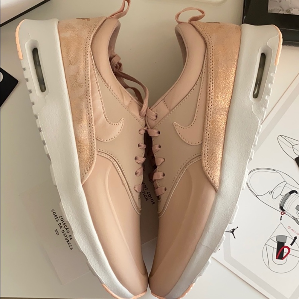 NWT Nike Air Max Thea Premium - Picture 10 of 11